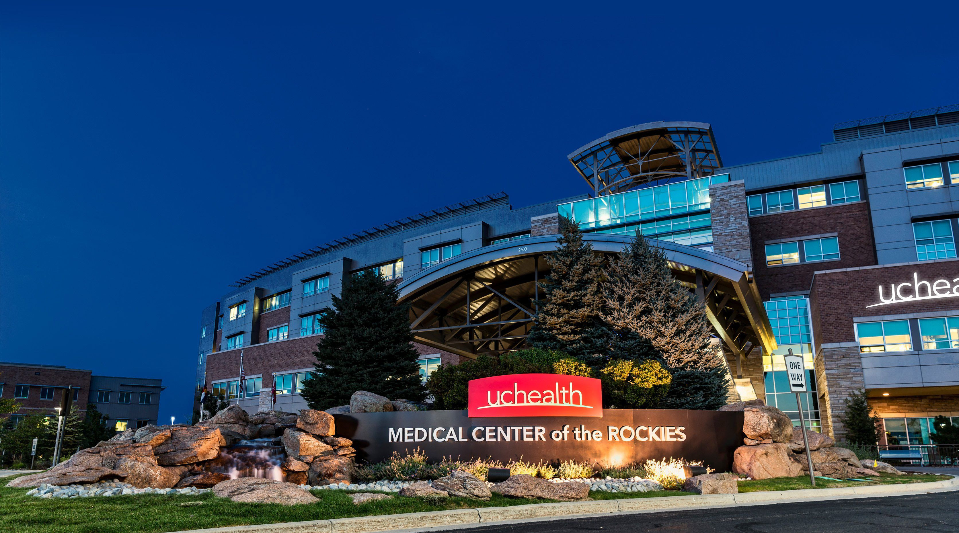Image displaying hospital at night